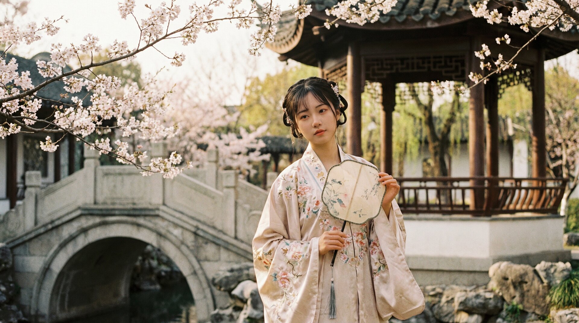 茄子视频古风视频